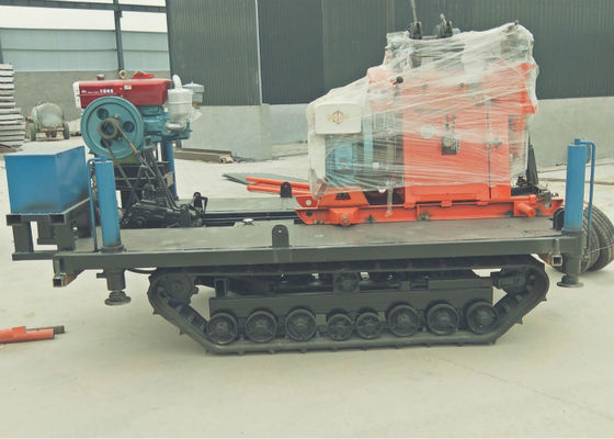 Heavy Loading Capacity Crawler Dump Truck / Carrier Customized Design