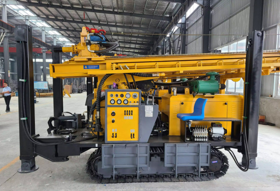Kedalaman 450 Meter Pneumatic Drilling Rig Crawler Rotary Water Well Machine