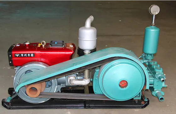 BW160 Hydraulic Triplex Plunger Drill Rig Mud Pump Untuk Teknik Dan Pengeboran Lubang Bor