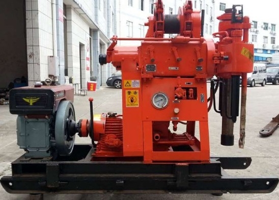 XY-1A 150 Meter Kedalaman Crawler Geological Drilling Rig Mesin Untuk Exploration Pengeboran