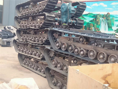 Konstruksi Kekuatan Tinggi Karet Crawler Track Undercarriage Untuk Transportasi