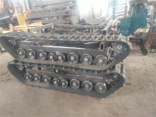 Undercarriage Track Perayap Kapasitas Kustomisasi Untuk Mesin Pengeboran Rekayasa