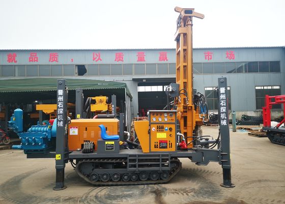 200m Crawler Mounted Boring Hole Drilling Rig Dengan 3 Meter Drilling Rods Dengan Sistem Pengeboran Hidraulik ST 200