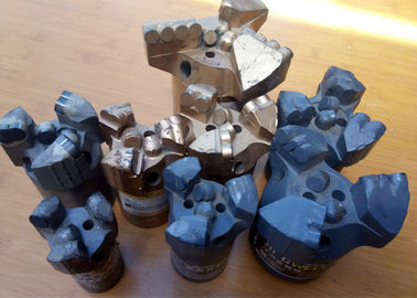 Carbide Material Matrix Body PDC Bit, Hard Rock Drill Bits Untuk Eksplorasi Geologi