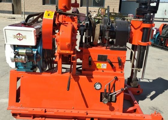 300 Meter Kekuatan kedalaman Teknik Pengeboran Rig Portable Hydraulic