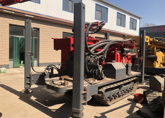 ST180 Pneumatic Water Well Drilling Rig Tinggi Kecepatan Crawler Dipasang
