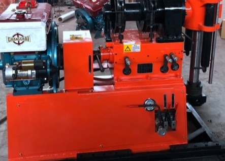 Rig Pengeboran Teknik Gy 200 Efisiensi Kecepatan Tinggi Kedalaman 300 Meter